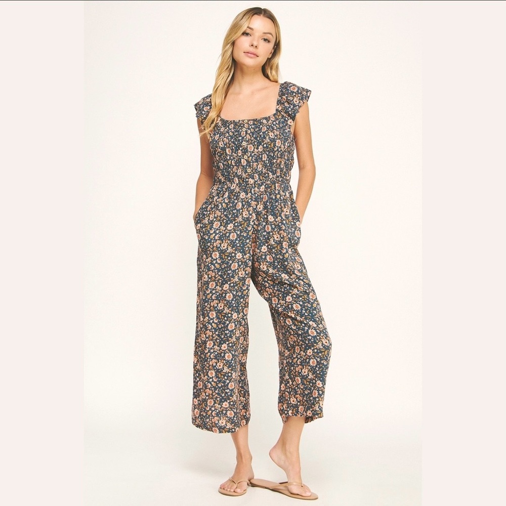 🐿️Floral Jumpsuit with pockets-New/ Boutique